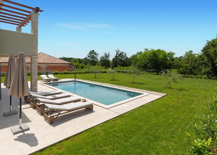 3 Bedroom Awesome In