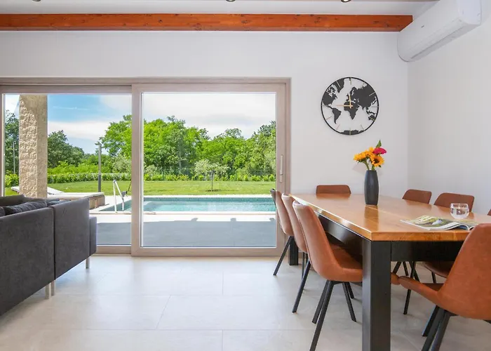 Feriehus 3 Bedroom Awesome In